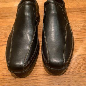 Air Everette Slip-on black leather loafers